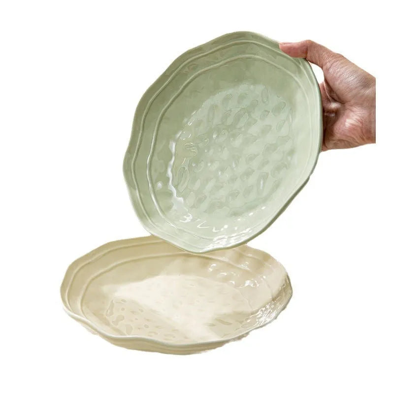Solid colour ceramic tableware set with seven pieces in modern Japanese style design
