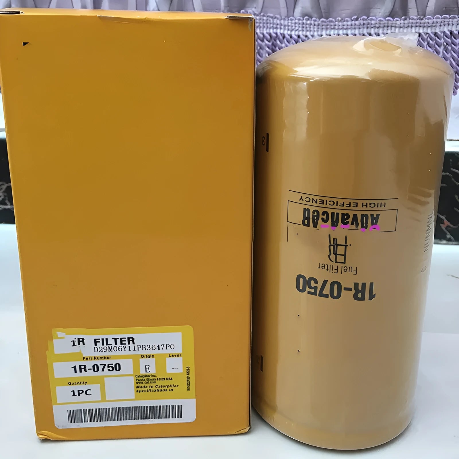 1R-0750 fuel filter element for removing oil impurities from fuel systems
