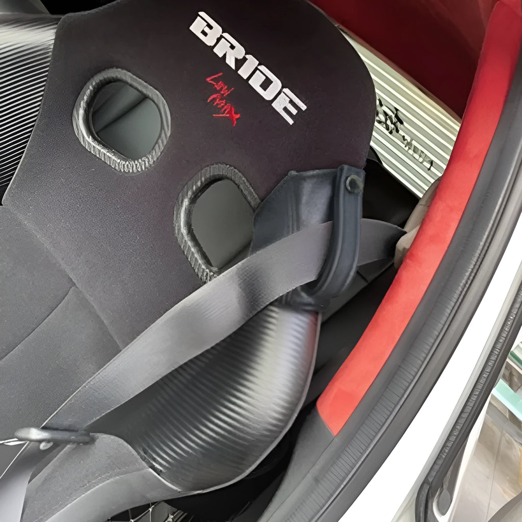 Racing seat belt leather buckle cover kit with black, red, blue, and grey straps for RECARO and Bride seats.