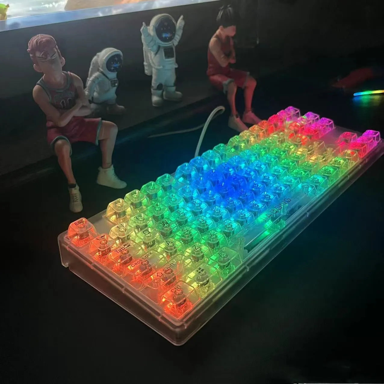 Transparent plastic key cap set with 132 pieces for mechanical keyboards