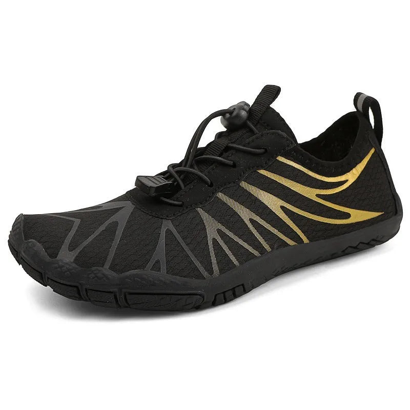 Men's and women's low-top breathable sports running shoes with a rubber sole in various colours