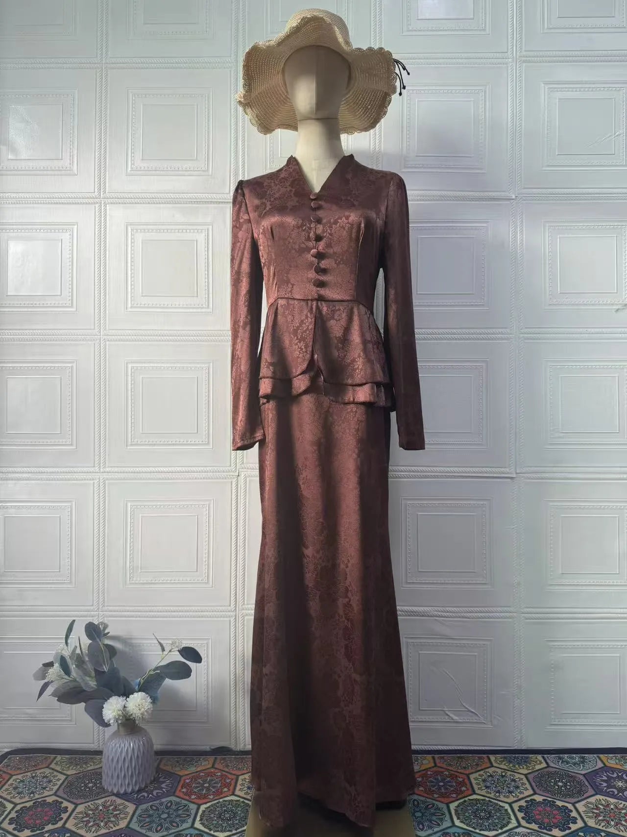 Dark brown retro long sleeve dress with floral print, slim fit, and button detail.
