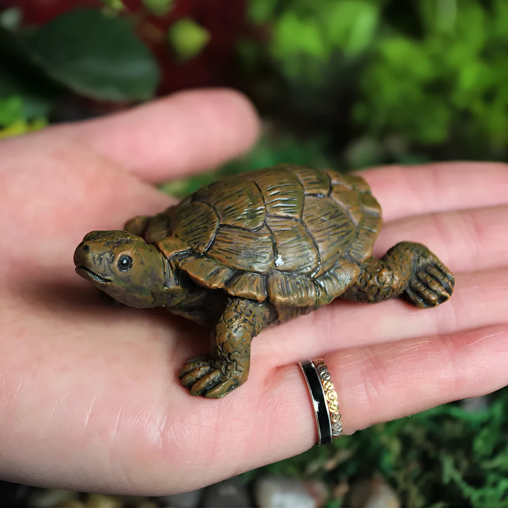 Realistic handcrafted resin turtle ornament for garden and indoor decoration