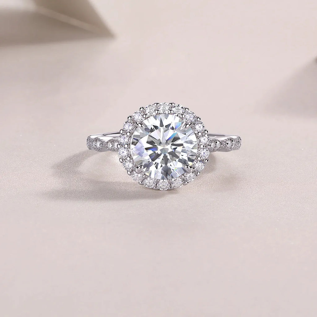 3 carat moissanite wedding ring set on S925 silver with platinum plating and GRA certificate