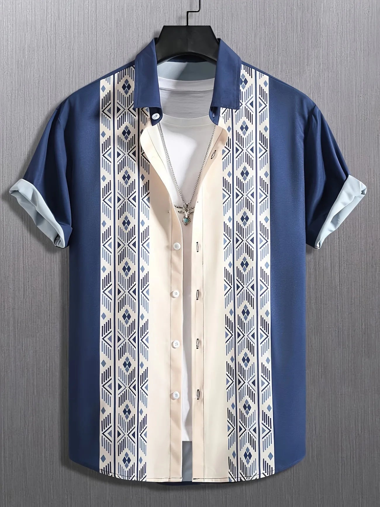 Men's loose fit plaid short sleeve shirt with lapel in contrast colours, available in multiple sizes.