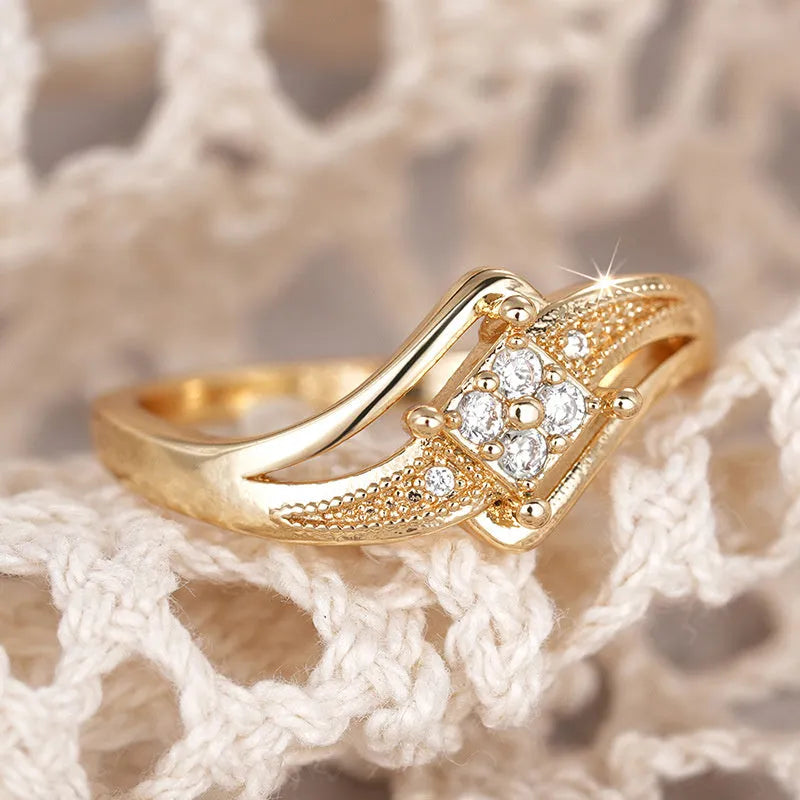 Women's yellow gold coloured copper diamond ring with micro-inlaid zircon geometric design