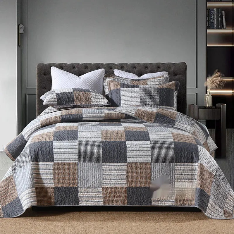 Pure cotton quilted bed cover set with printed pattern on a 1.5-1.8m bed.