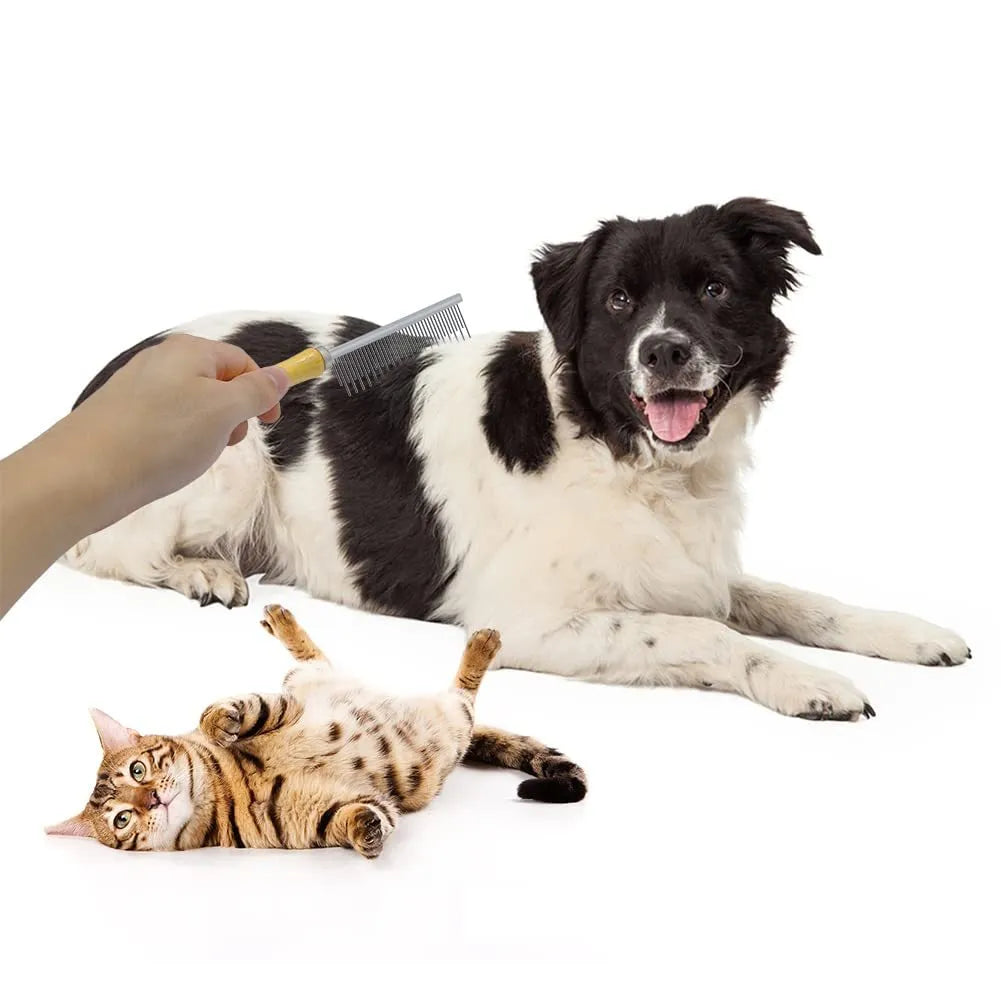 Wooden handle pet grooming comb for dogs and cats with rounded needles