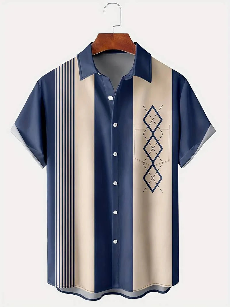Men's loose fit plaid short sleeve shirt with lapel in contrast colours, available in multiple sizes.