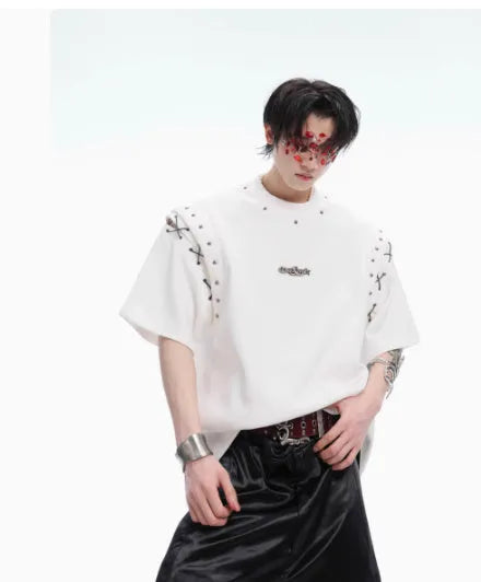 Niche deconstruction black short sleeve T-shirt with front lace-up fastening and cutout detail.