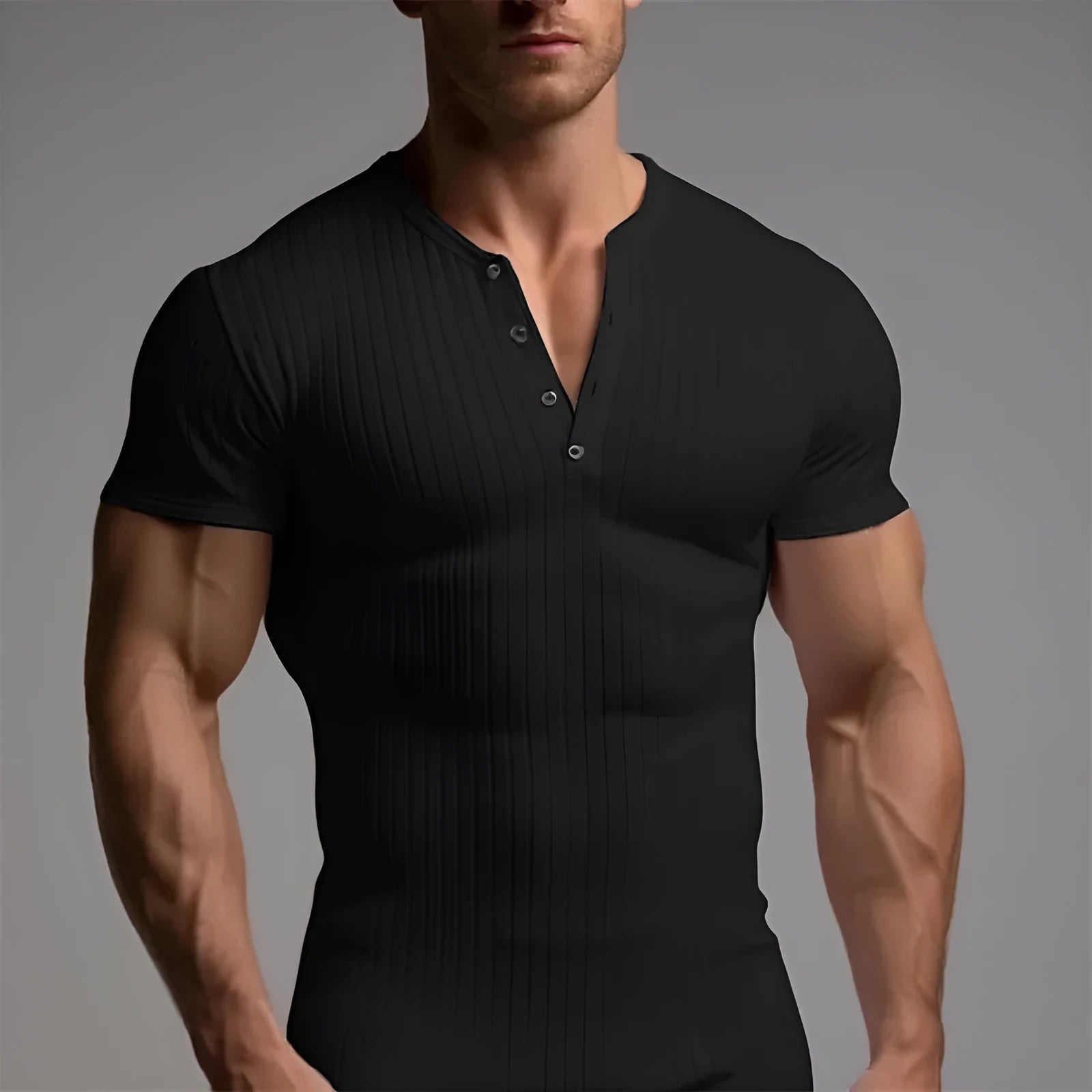 Men's slim-fitting solid colour muscle t-shirt in polyester fabric for sports wear.
