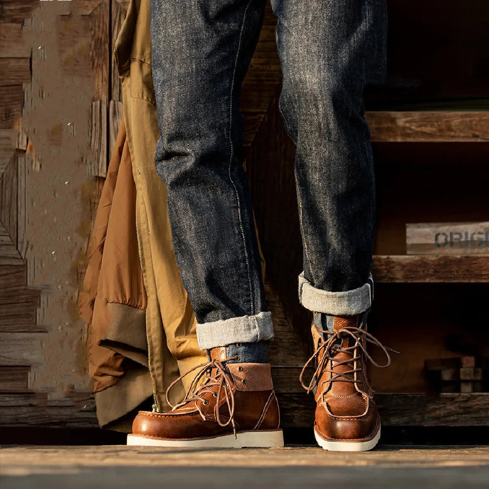 Men's lapel vintage work boots in honey wax colour, lace-up style with rubber sole