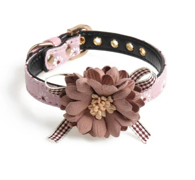 PU pet collar with cute floral pattern in pink, adjustable buckle, size options for small to large dogs and cats