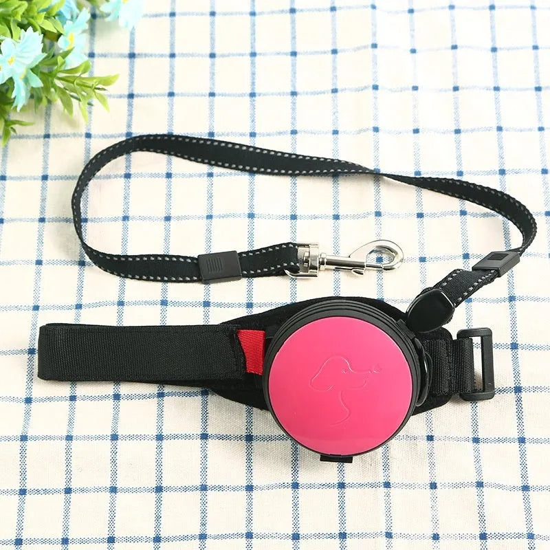 Retractable dog leash extended to 3 metres with automatic brake system in vibrant orange colour