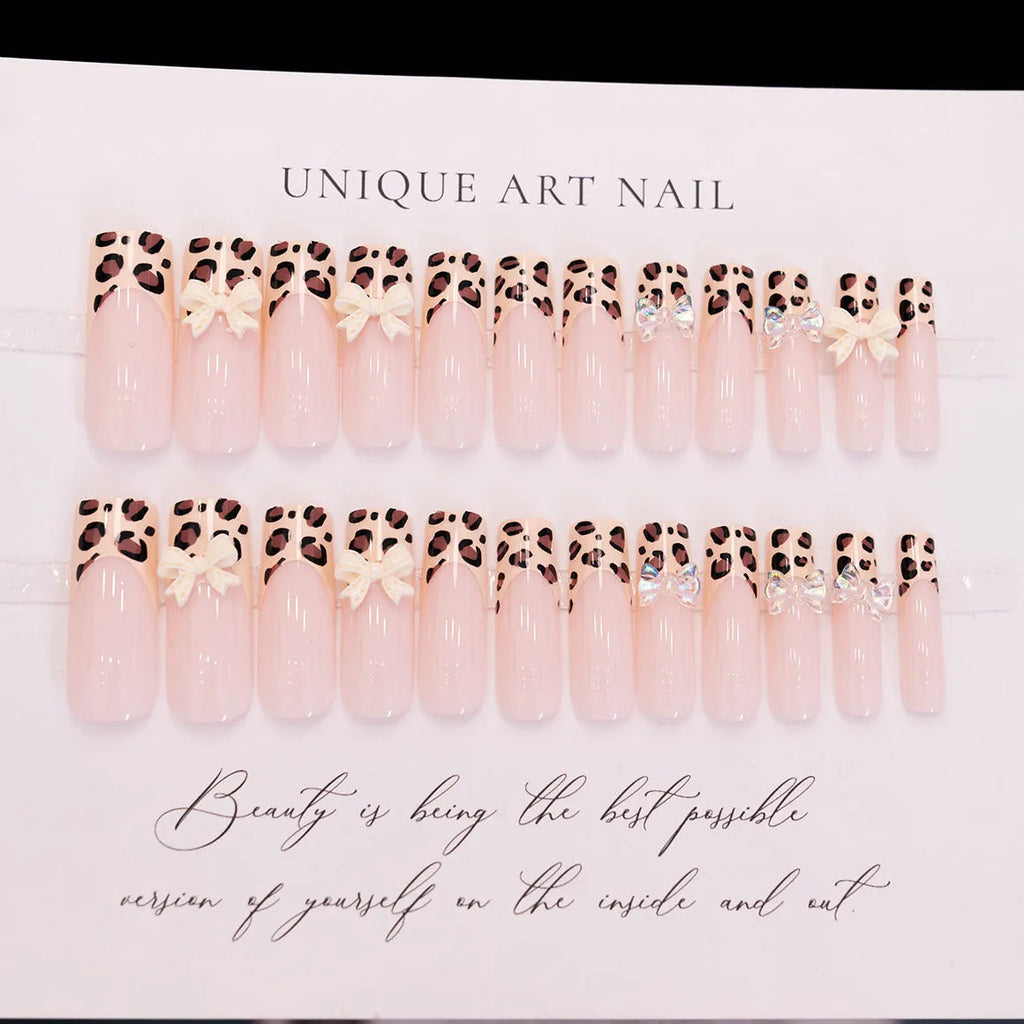 Leopard print butterfly nail art kit with plastic pieces and charms in WM296 colour for ladies manicure