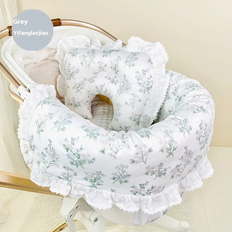 Pet stroller three-piece set showing removable towel, cushion and pillow in floral pattern