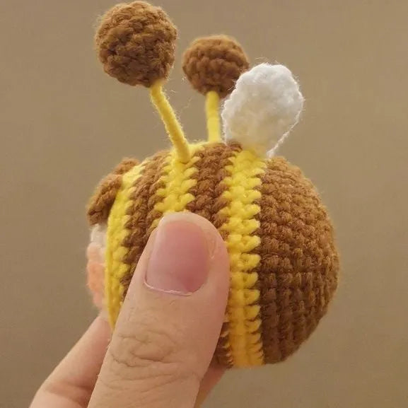 Handmade crocheted bee colony plush pendant for woolen dolls, two styles