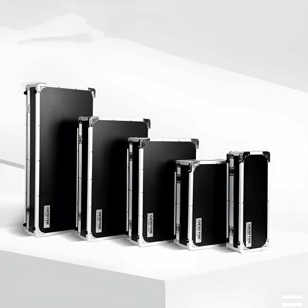 Black aluminium flight case for single guitar effect pedal with removable lid and reinforced corners