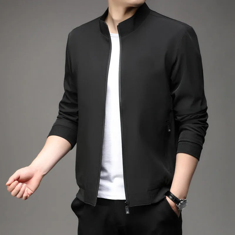 Men's loose fit Korean style lapel jacket in black casual autumn outerwear with zipper pocket