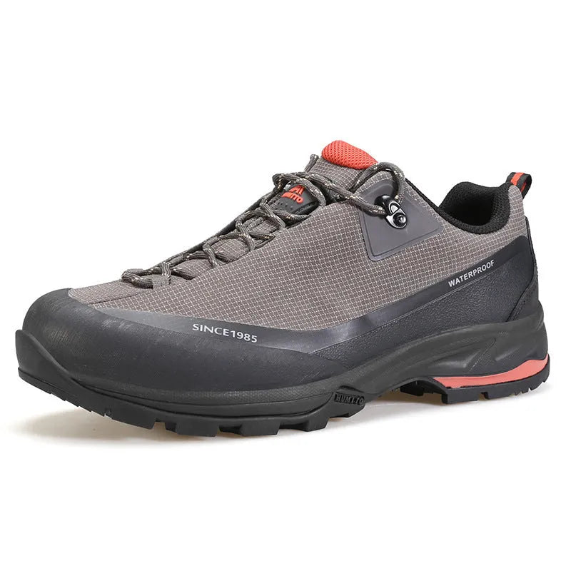 Men's low-top mountain climbing shoes with leather mesh upper and non-slip rubber outsole in black colour