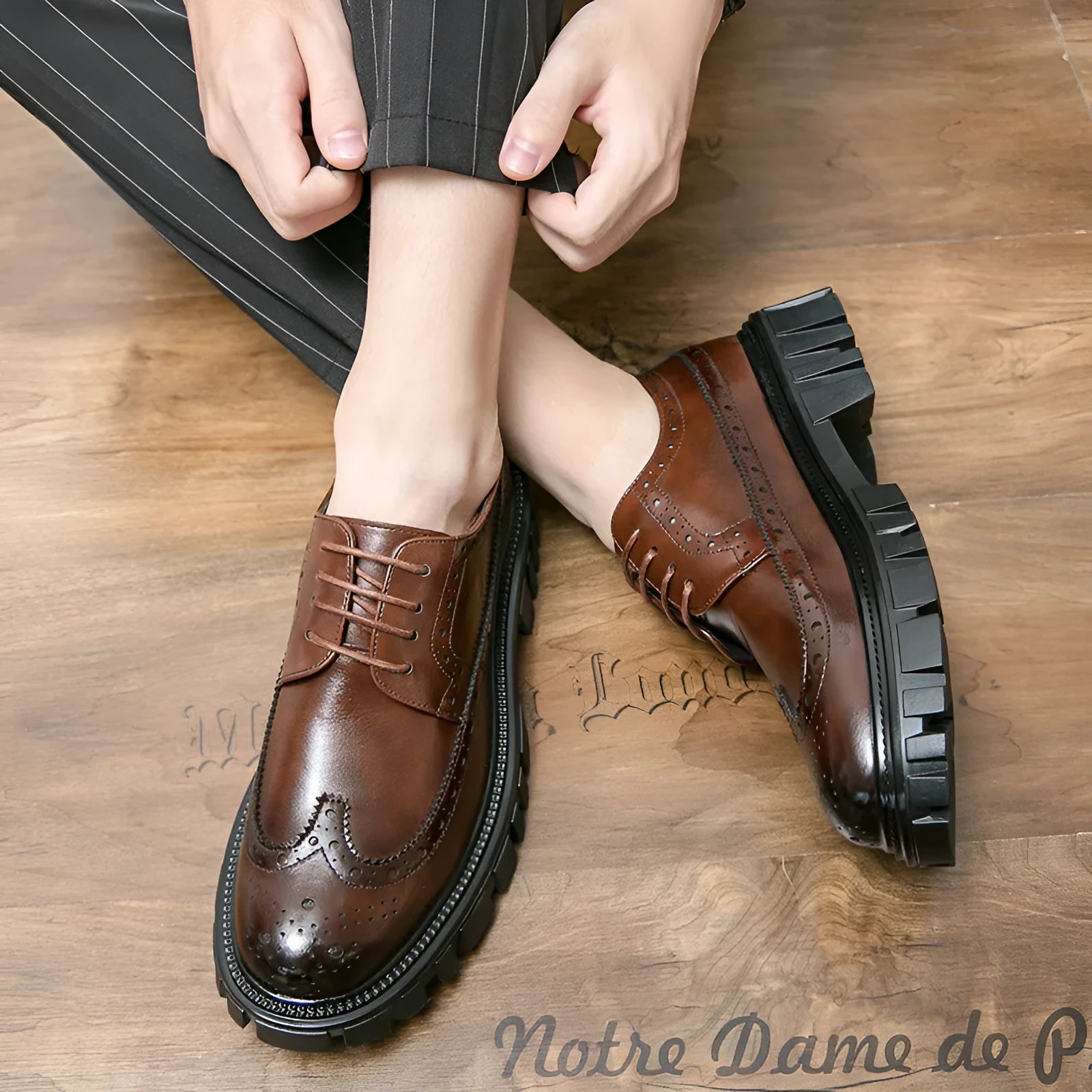 Men's black and brown business brogue shoes with round toe and artificial PU construction