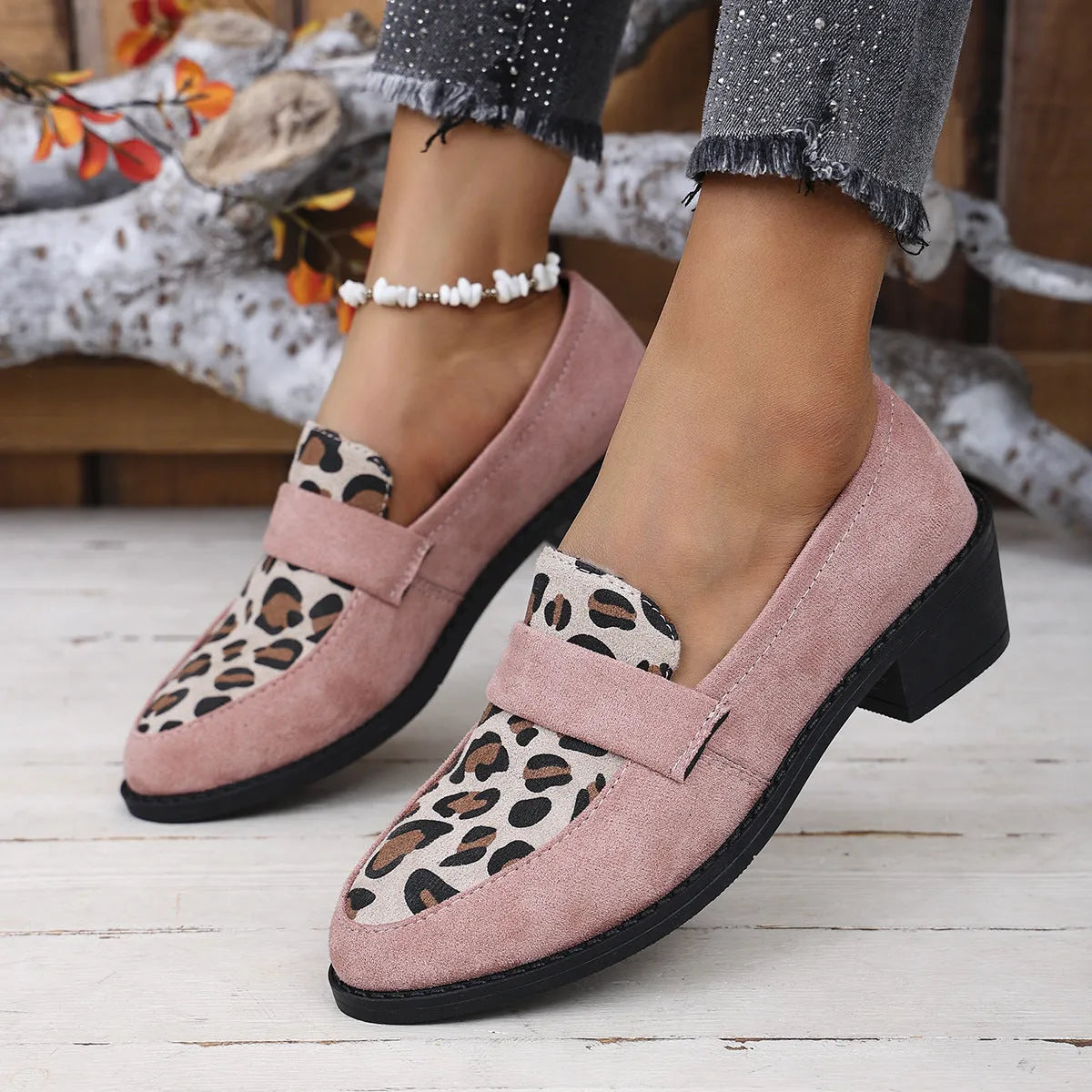 Leopard print slip-on suede shoes with a chunky heel and pointed toe in pink colour