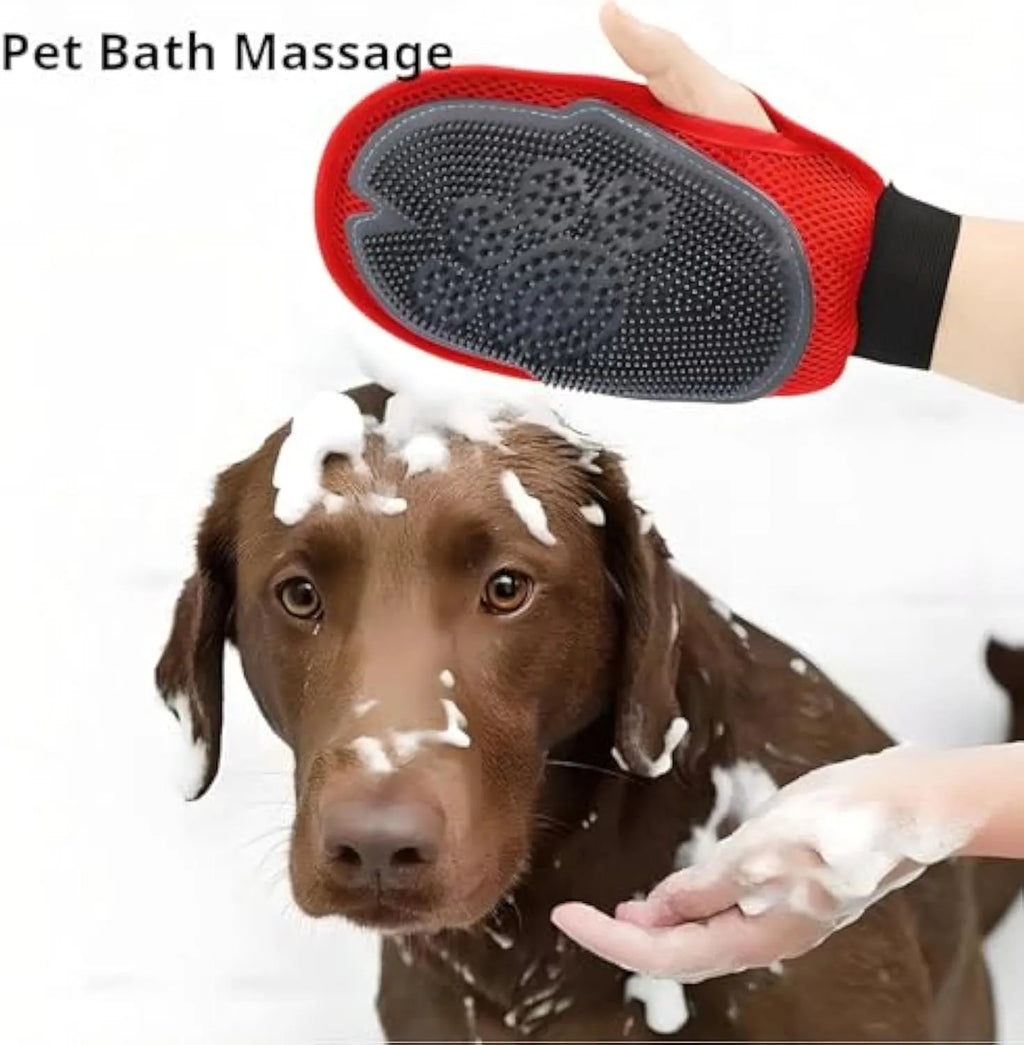 Red pet bathing glove with integrated brush for dog and cat grooming measuring 26×16cm