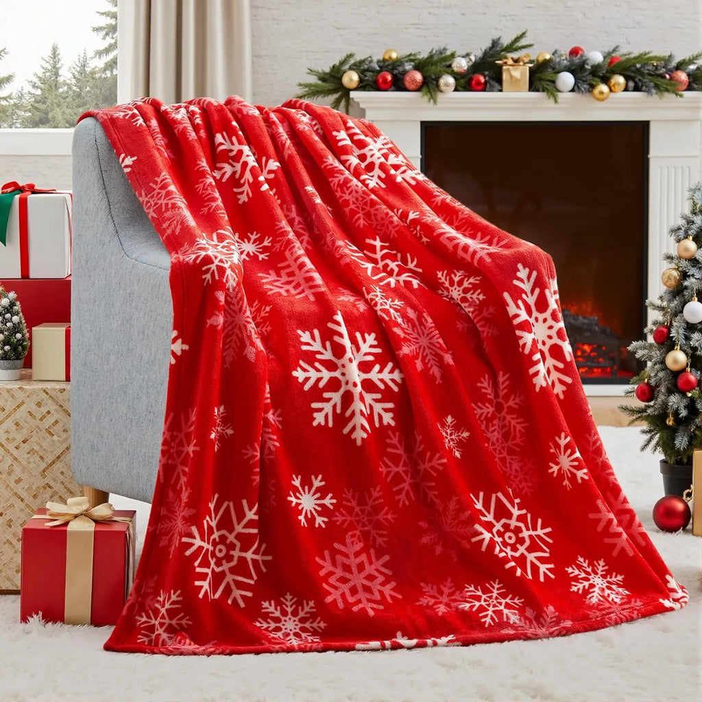 Soft flannel Christmas blanket in polyester fibre available in multiple sizes and colours
