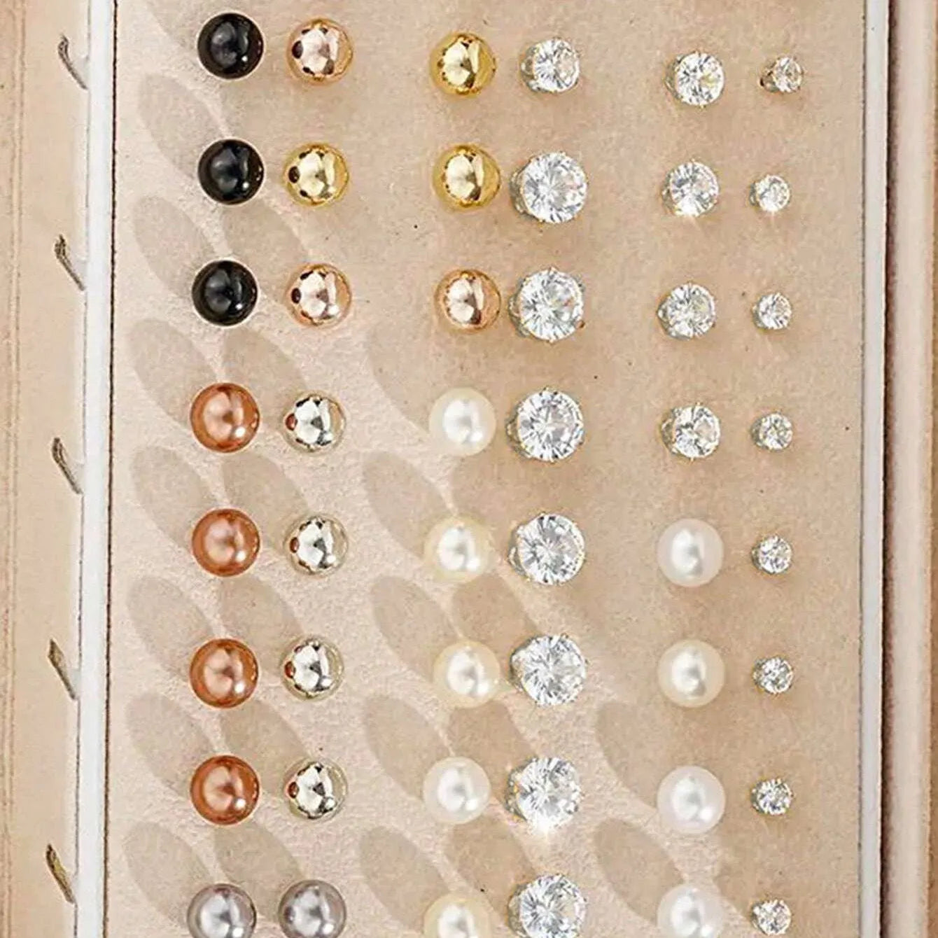 108 geometric alloy earrings with pearl elements in gold and yellow electroplated colours for women