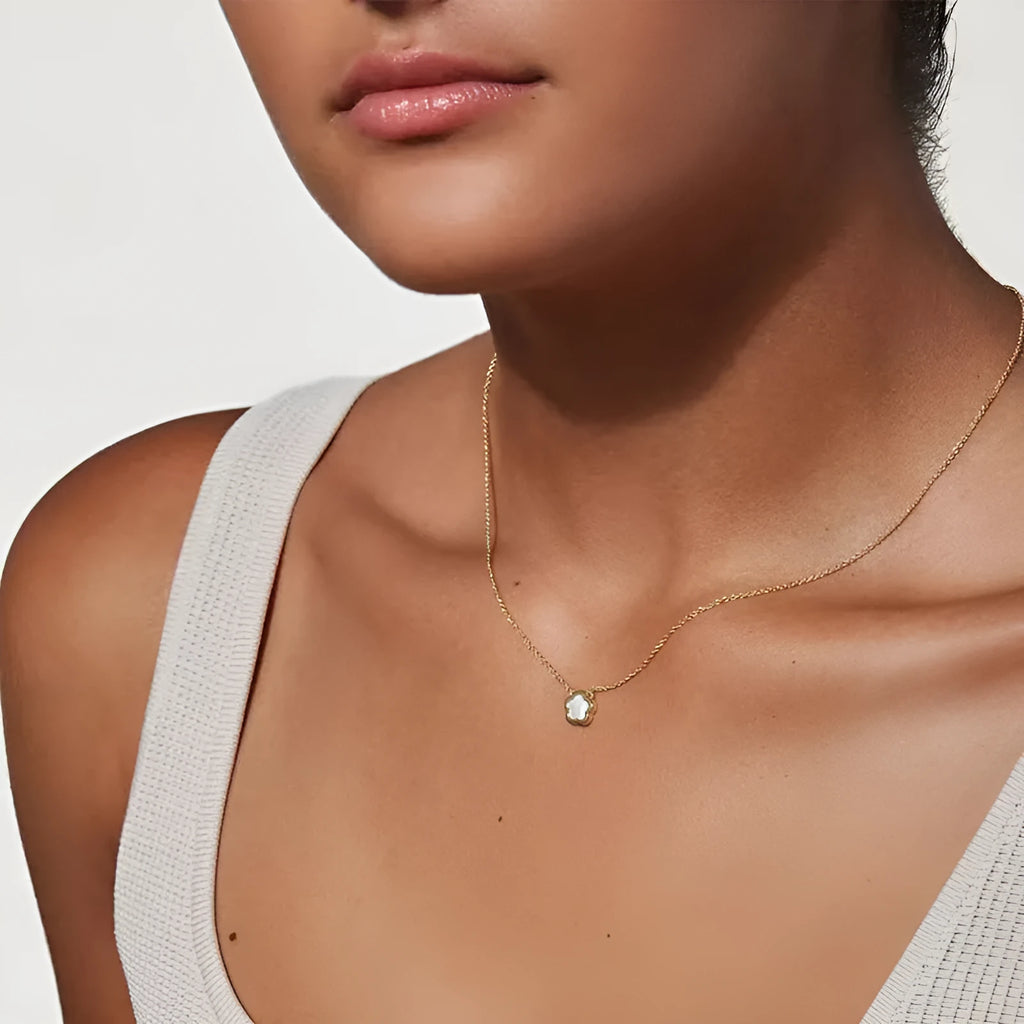 Mother-of-pearl shell flower necklace for women with floral pendant on O-chain