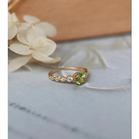Japanese style geometric copper ring with quadrilateral imitation peridot design