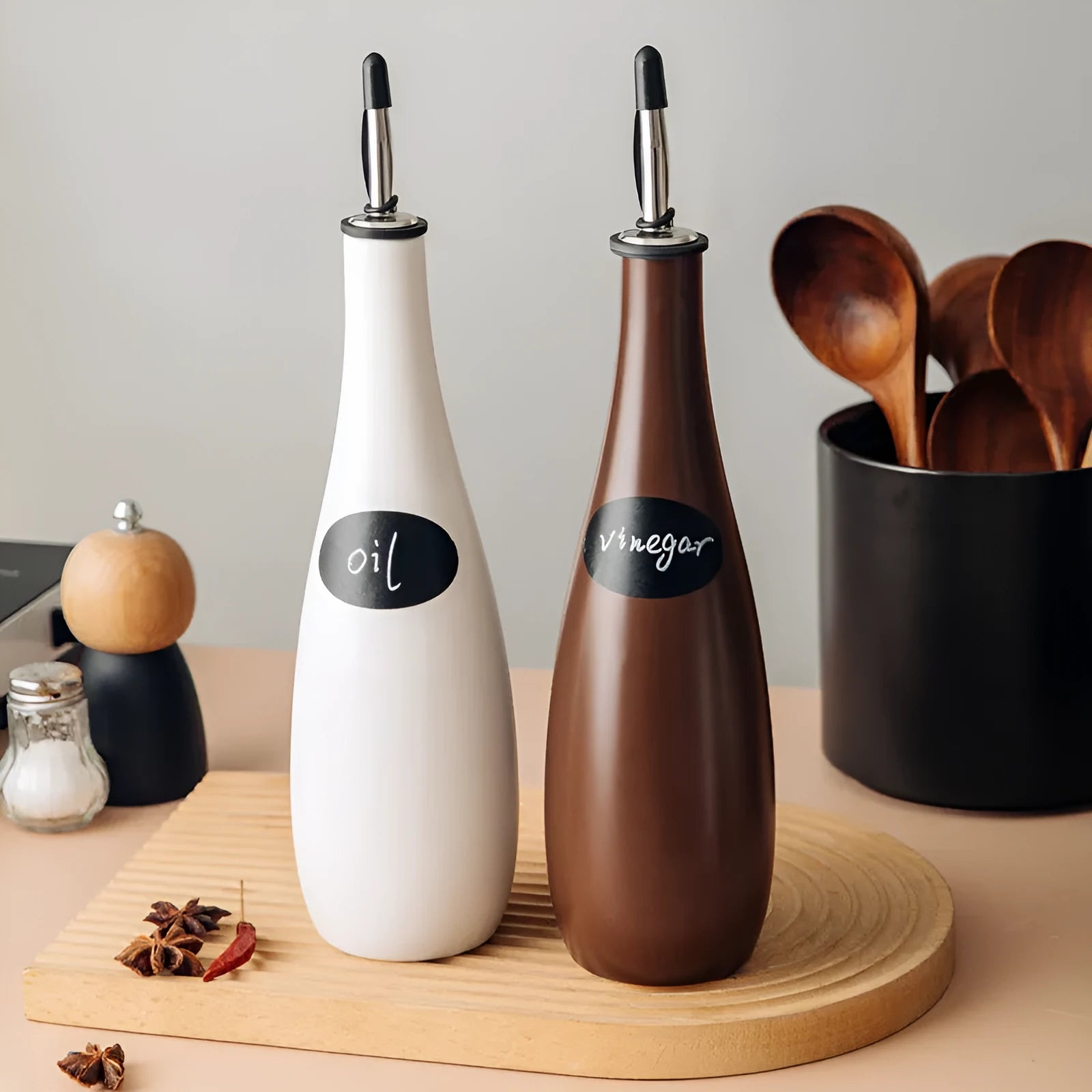 Ceramic kitchen oil pot with sealed lid and conical funnel in three colour options