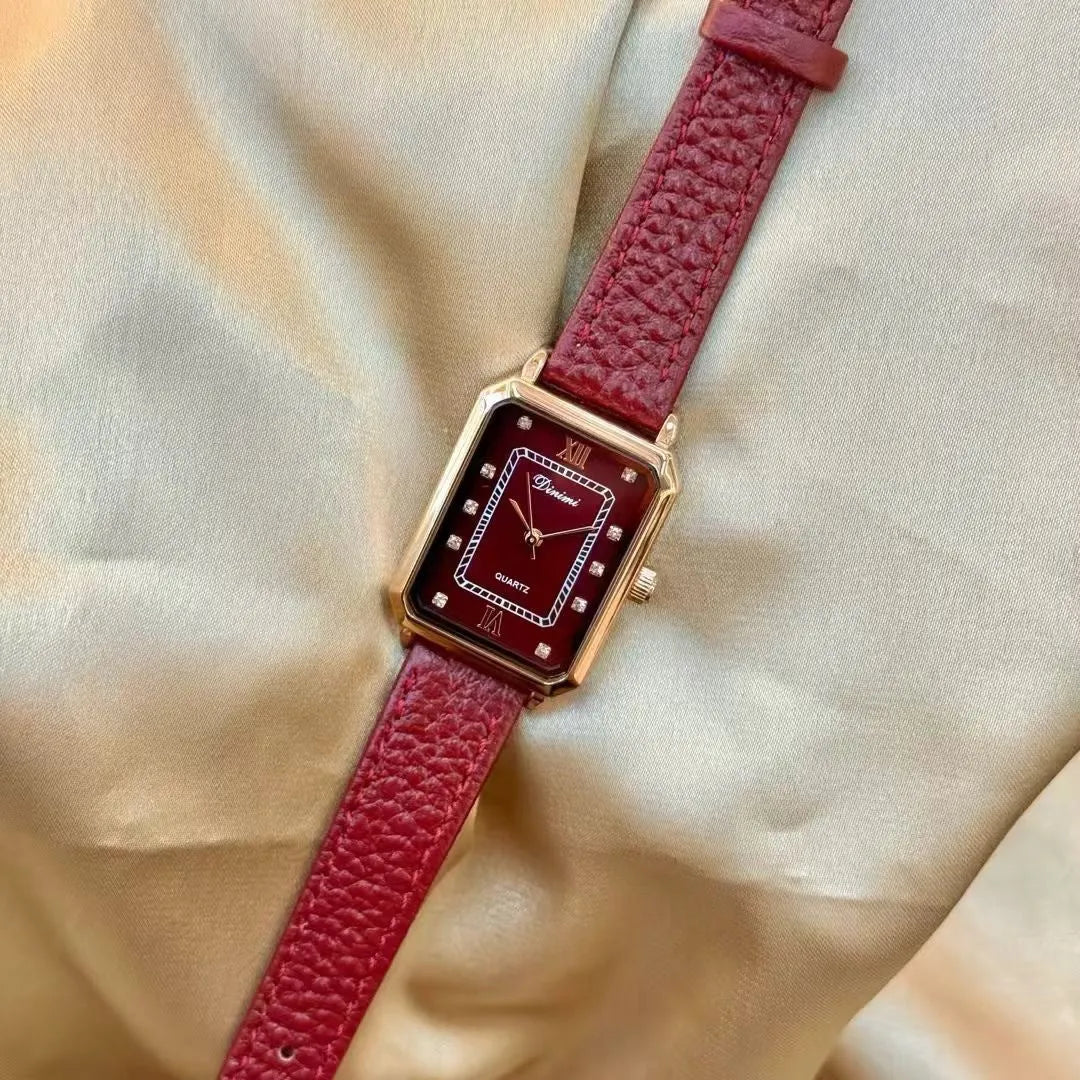 Alloy Chinese-style red women's watch with multiple design patterns and 8mm thickness