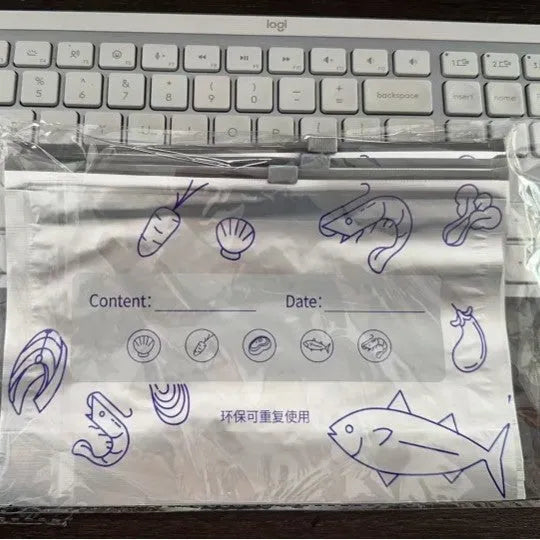 Pack of 10 aluminum foil fresh-keeping bags in three sizes for food storage.