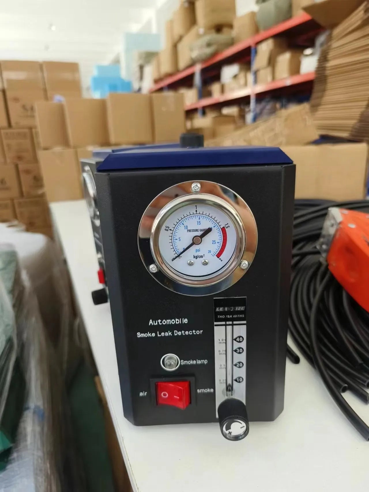 KT9105 handheld car smoke leak detector made from steel for engine vacuum testing.