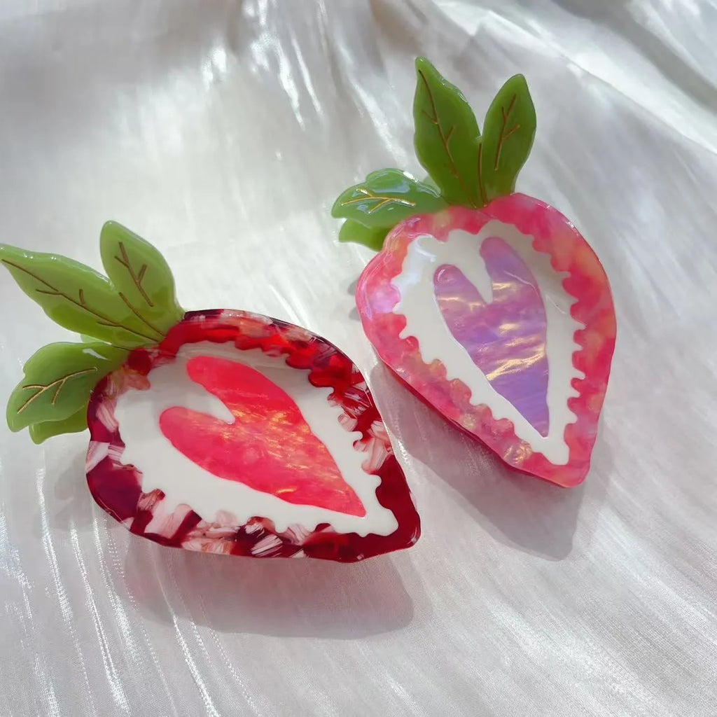 Manual craft strawberry shape hairpin in red or pink colour, pastoral style girls' hair accessory.