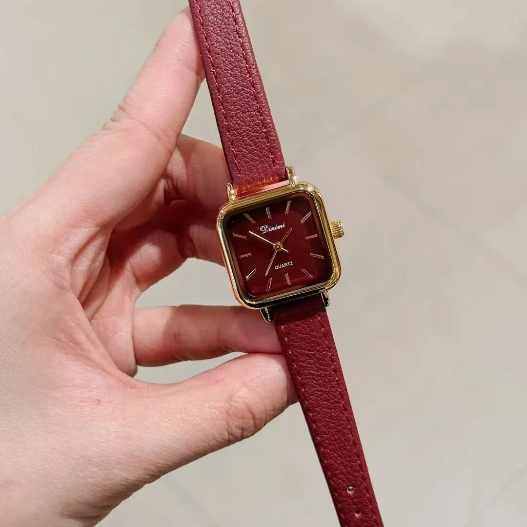 Alloy Chinese-style red women's watch with multiple design patterns and 8mm thickness