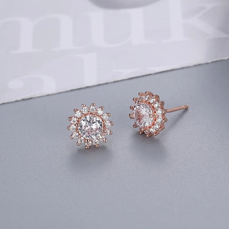 Heart-shaped six-claw inlaid zircon earrings for women, copper electroplated drop earrings with love motif