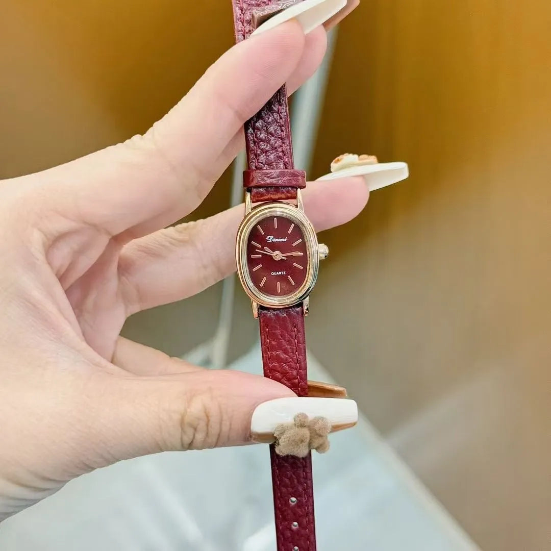 Alloy Chinese-style red women's watch with multiple design patterns and 8mm thickness