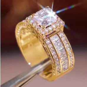 Women's silver geometric engagement ring with electroplated gold or white finish and round design