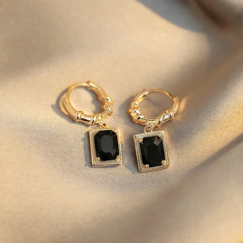 Geometric quadrilateral black zircon earrings with copper construction and retro French Court styling