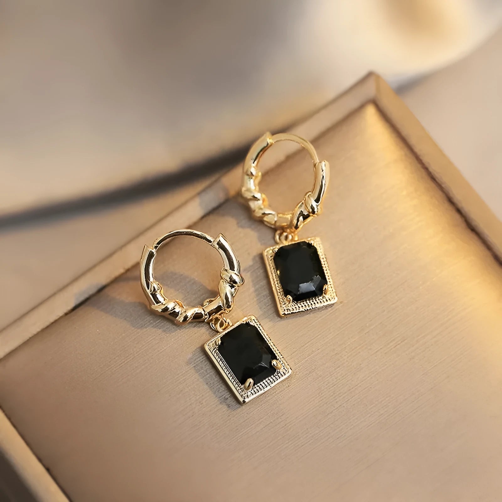 Geometric quadrilateral black zircon earrings with copper construction and retro French Court styling