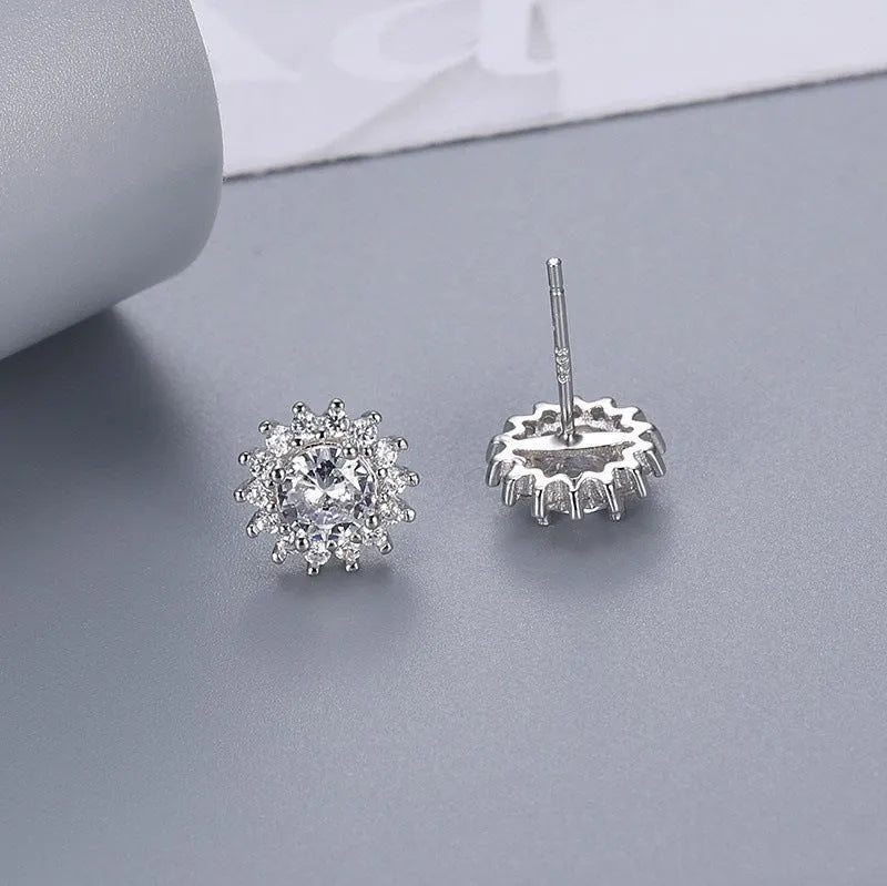 Heart-shaped six-claw inlaid zircon earrings for women, copper electroplated drop earrings with love motif