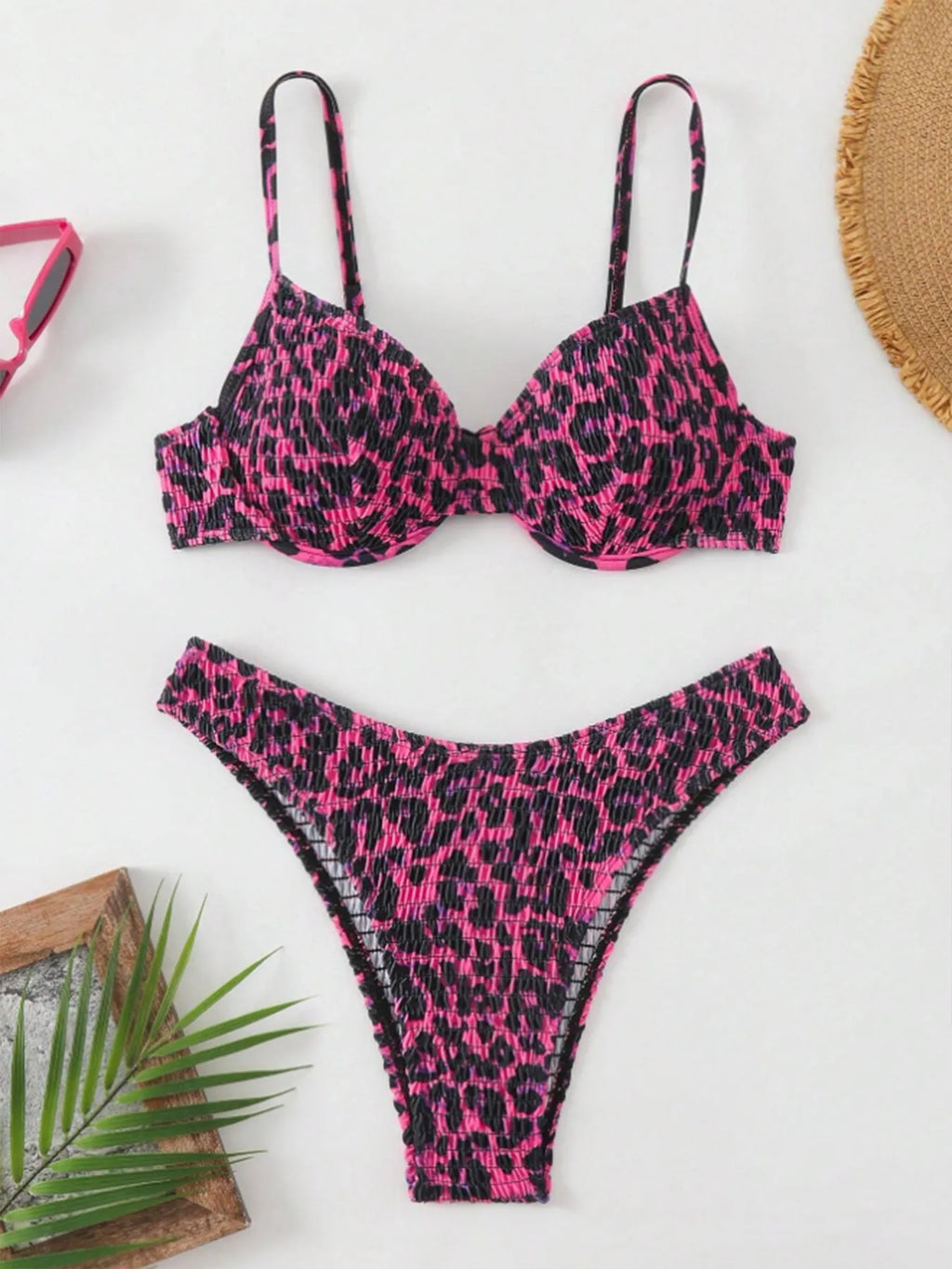 Leopard print backless bikini swimsuit for women in polyester with spandex lining