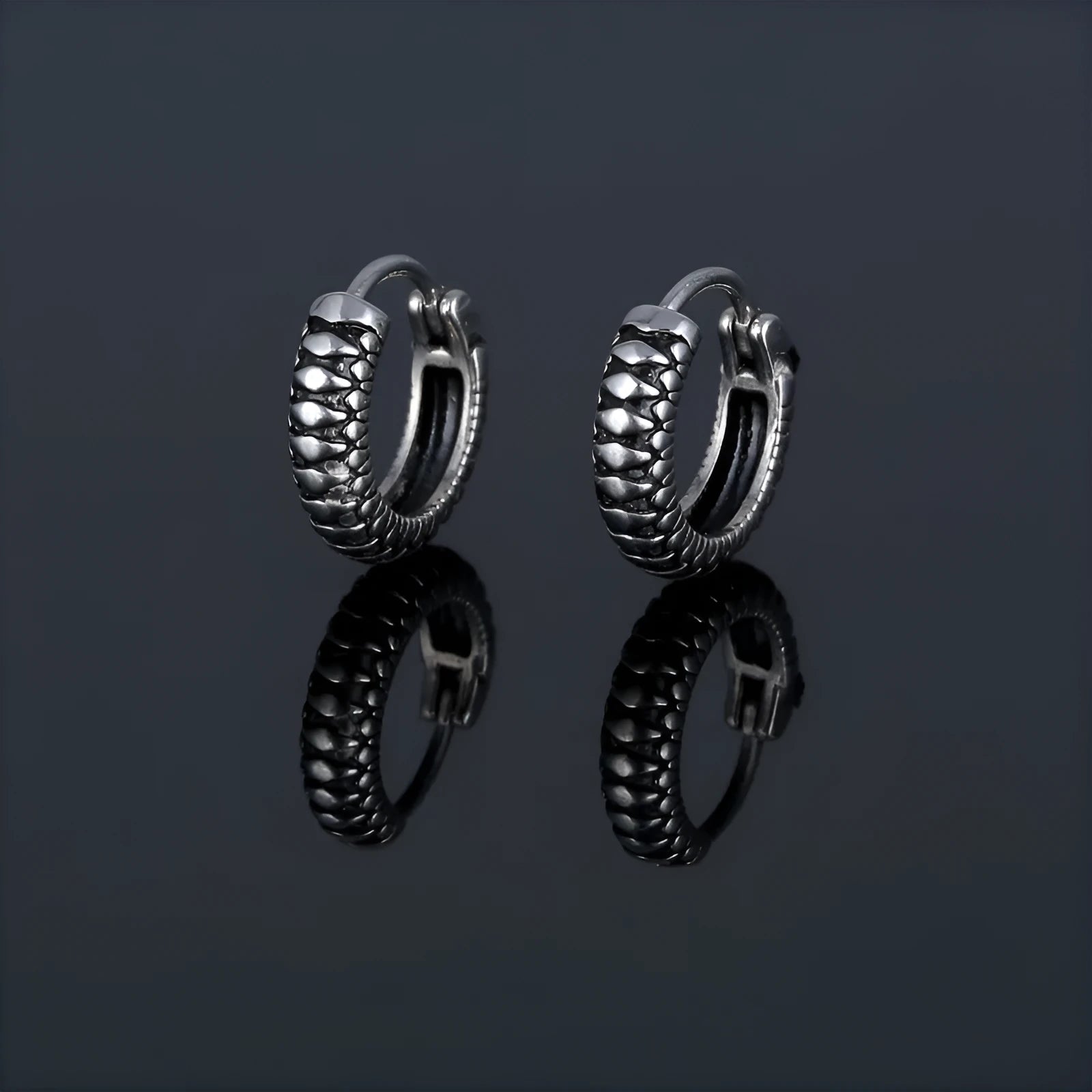 Silver geometric retro twist stripe drop earrings with round elements and sports style design