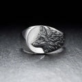 Men's geometric wolf head ring in silver alloy with European retro styling, showing detailed animal design