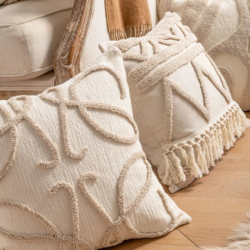 Knitted tassel pillow cover with striped pattern in bow design, 45x45cm size