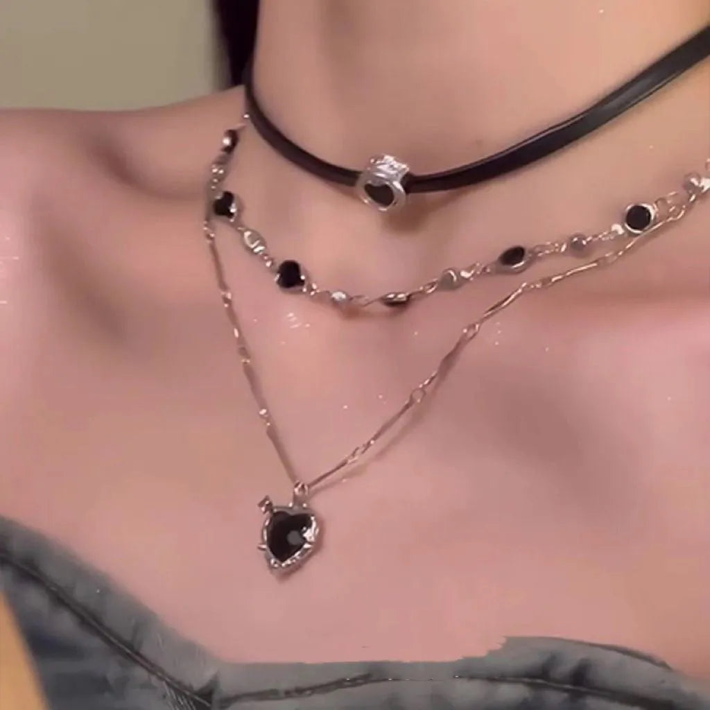 Women's multi-layer twin necklace with leather heart pendant and adjustable clavicle chain