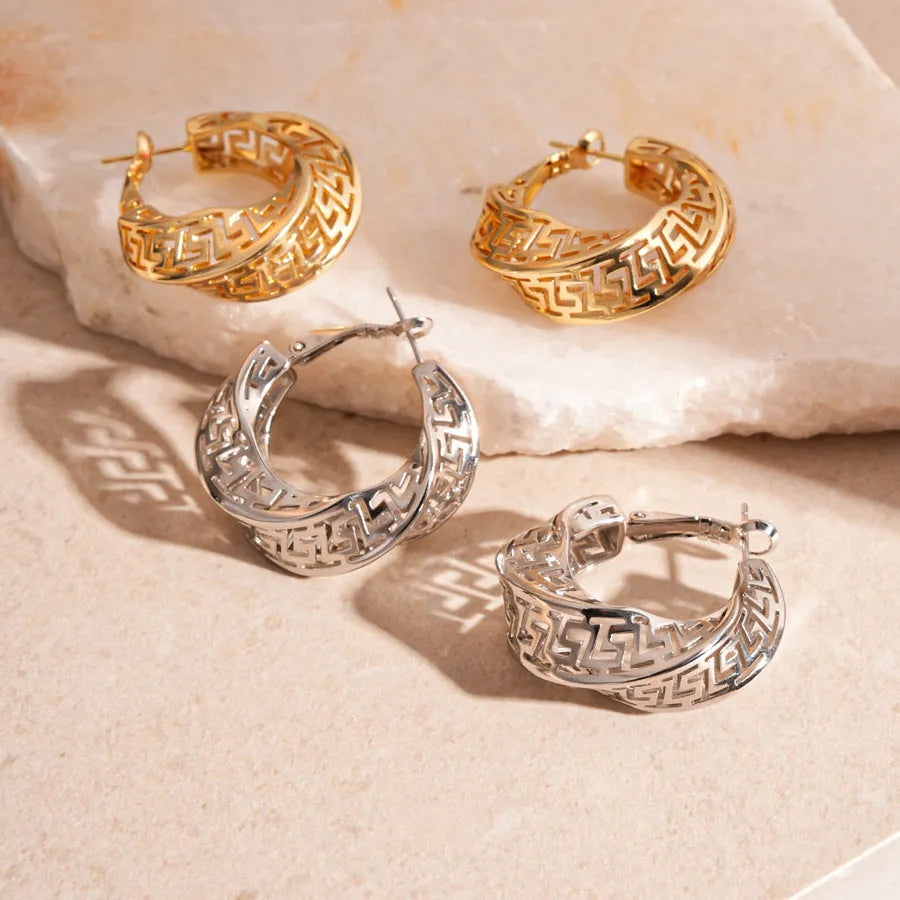 Women's geometric hollow stud earrings with twisted round design in electroplated copper
