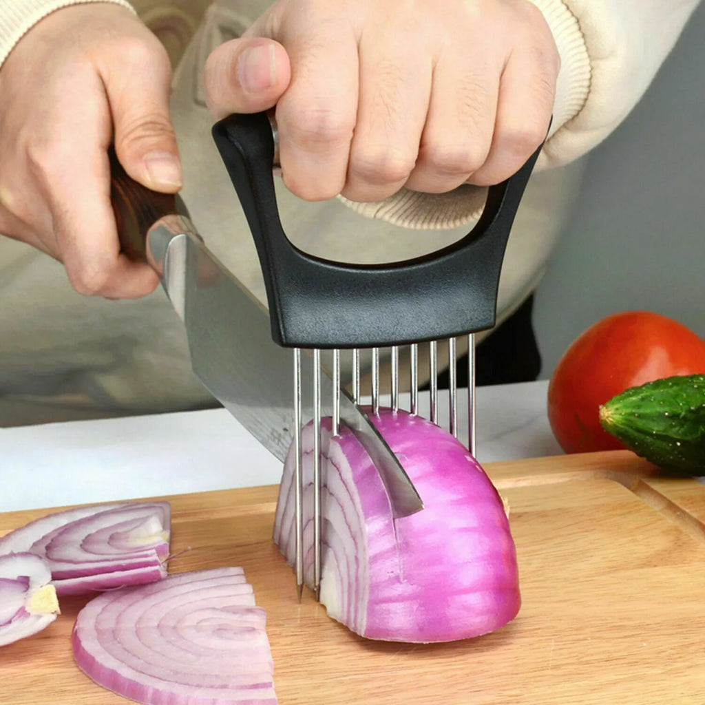 Stainless steel onion holder slicer with ABS handle measuring 14cm by 9.5cm